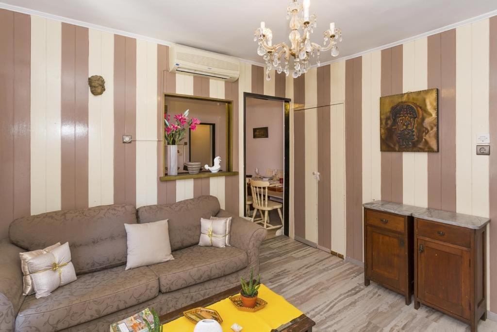 North Wall Apartment Сплит Экстерьер фото