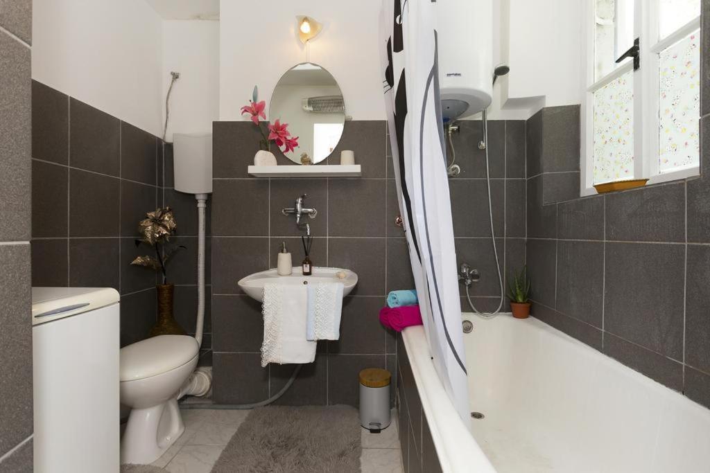 North Wall Apartment Сплит Экстерьер фото