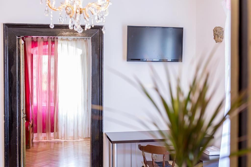 North Wall Apartment Сплит Экстерьер фото